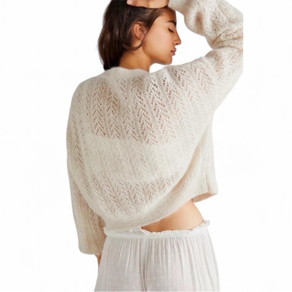 Free People Amelia Alpaca Pointelle Cardigan Oatmeal Heather L NWT - Picture 3 of 4